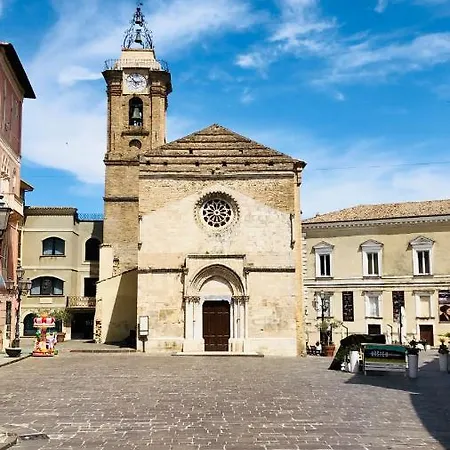 La Casa Di Nonna Clo, Nel Centro Di Nyaraló Vasto