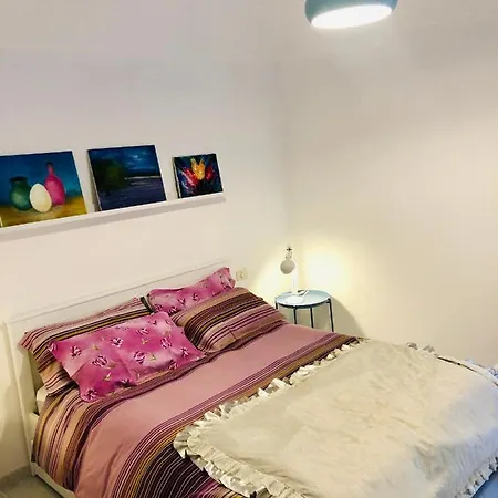La Casa Di Nonna Clo, Nel Centro Di Nyaraló Vasto