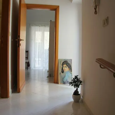 Nyaraló La Casa Di Nonna Clo, Nel Centro Di *